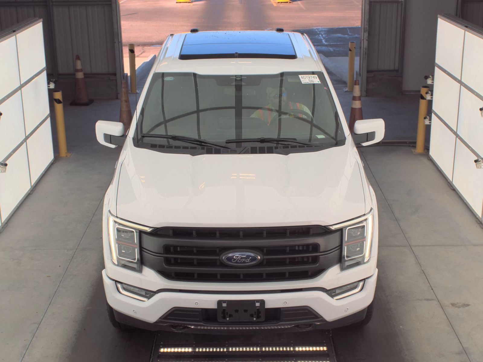 2023 Ford F-150 Lariat AWD