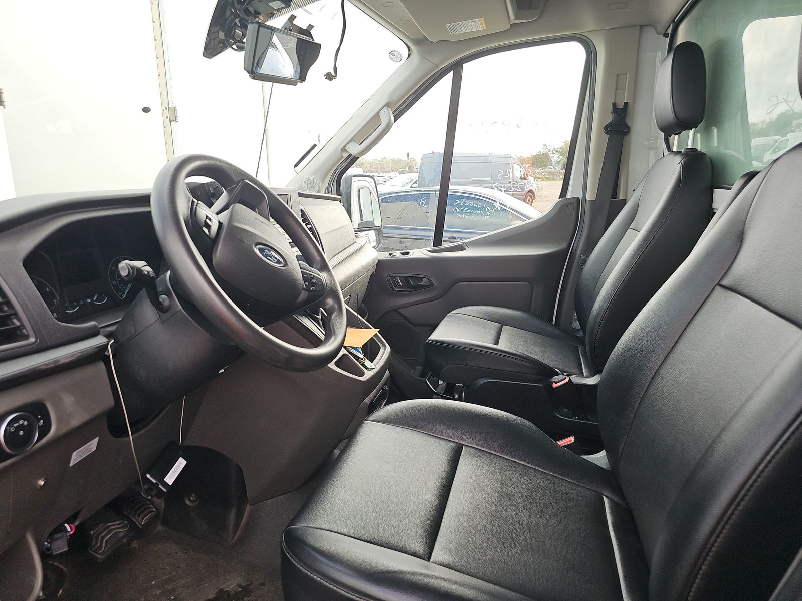 FORD TRANSIT 350 - 8