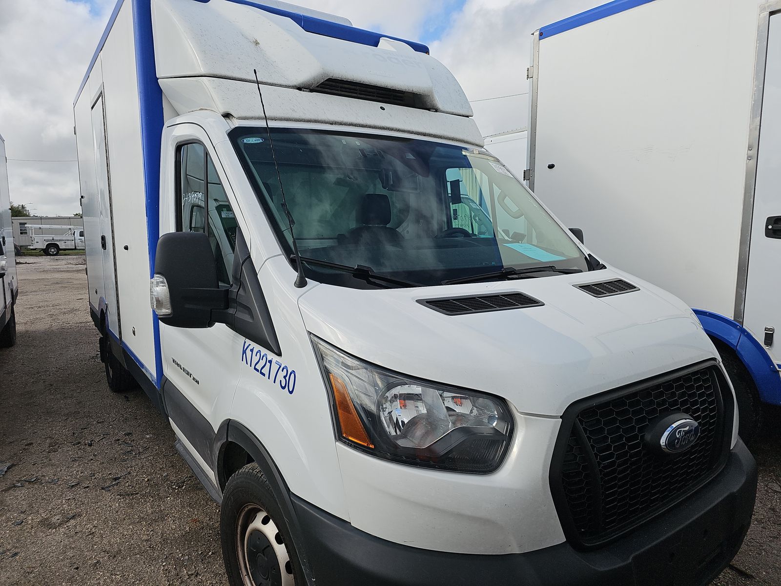 FORD TRANSIT 350 - 4
