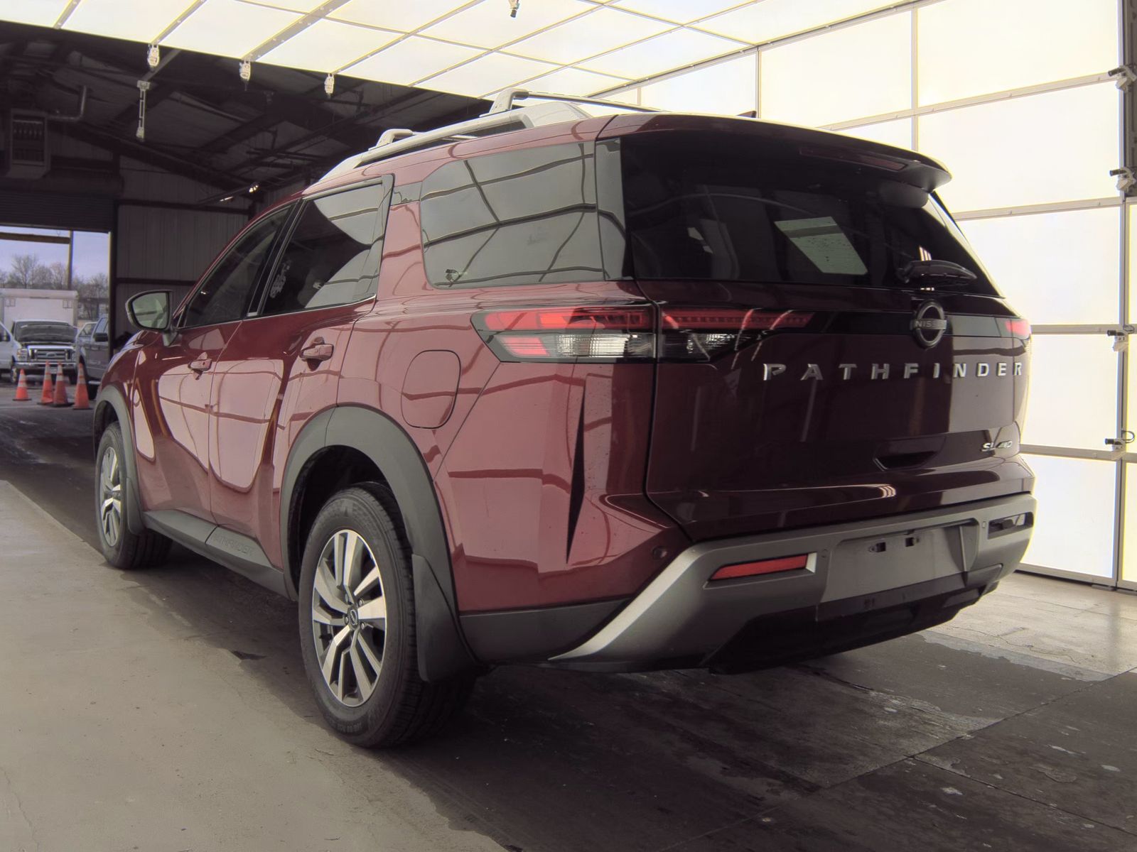 2025 Nissan Pathfinder SL AWD