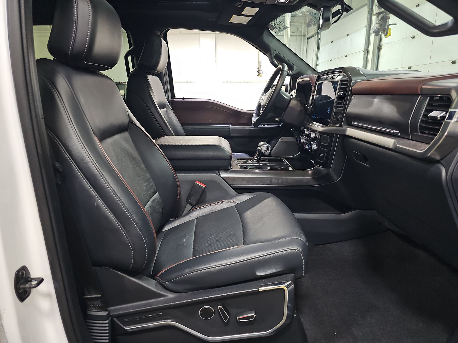 2023 Ford F-150 Lariat AWD