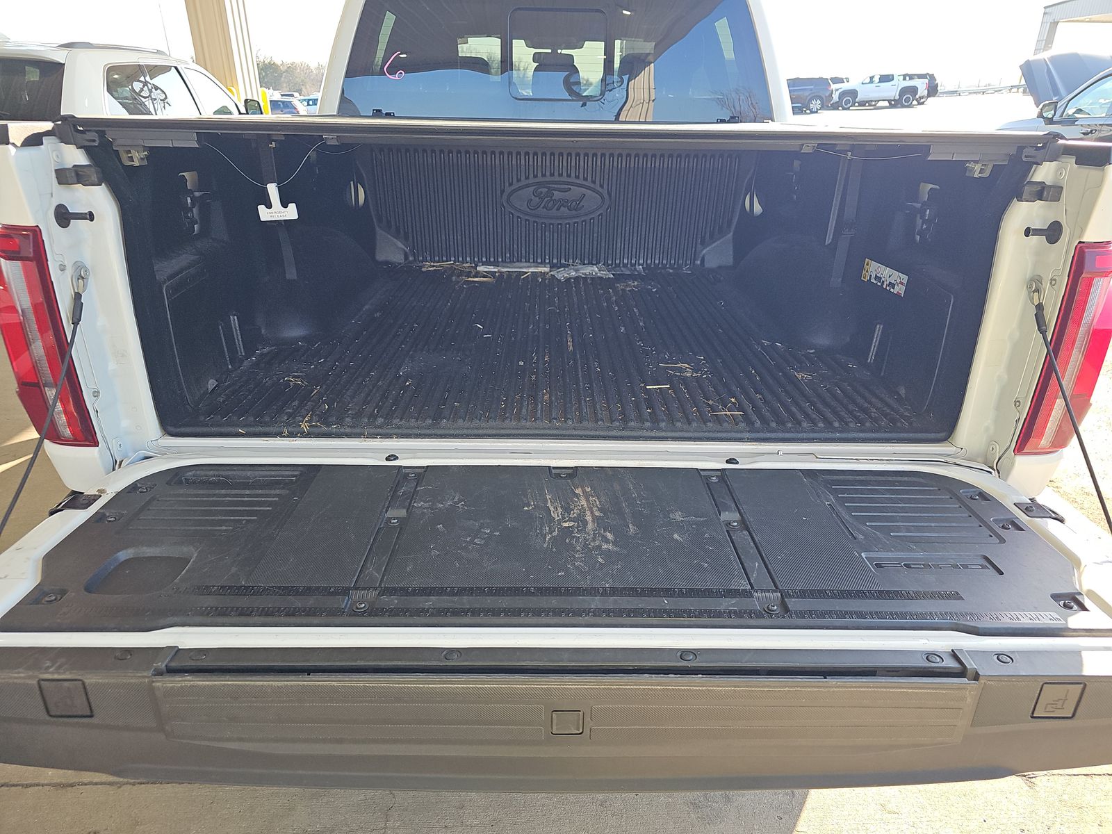 2024 Ford F-150 Hybrid Lariat AWD