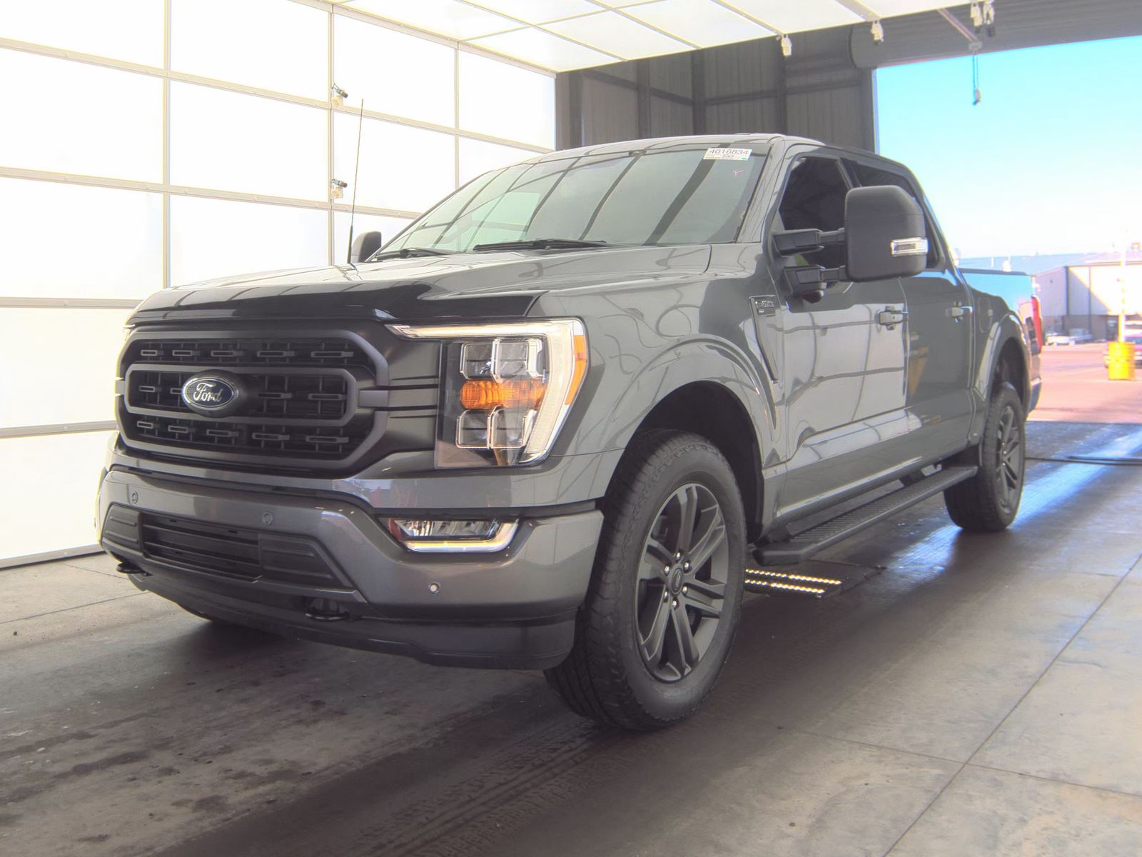 2023 Ford F-150 XLT AWD