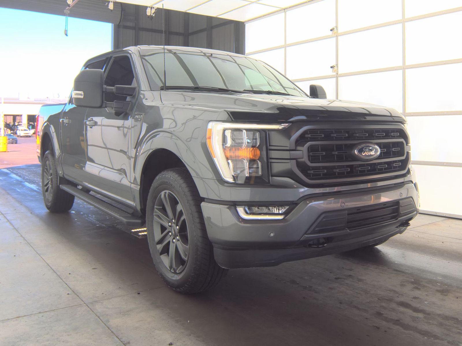 2023 Ford F-150 XLT AWD
