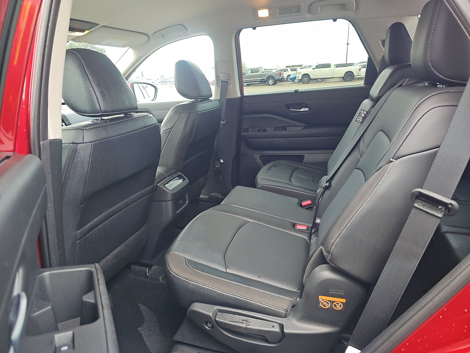 2025 Nissan Pathfinder SL AWD