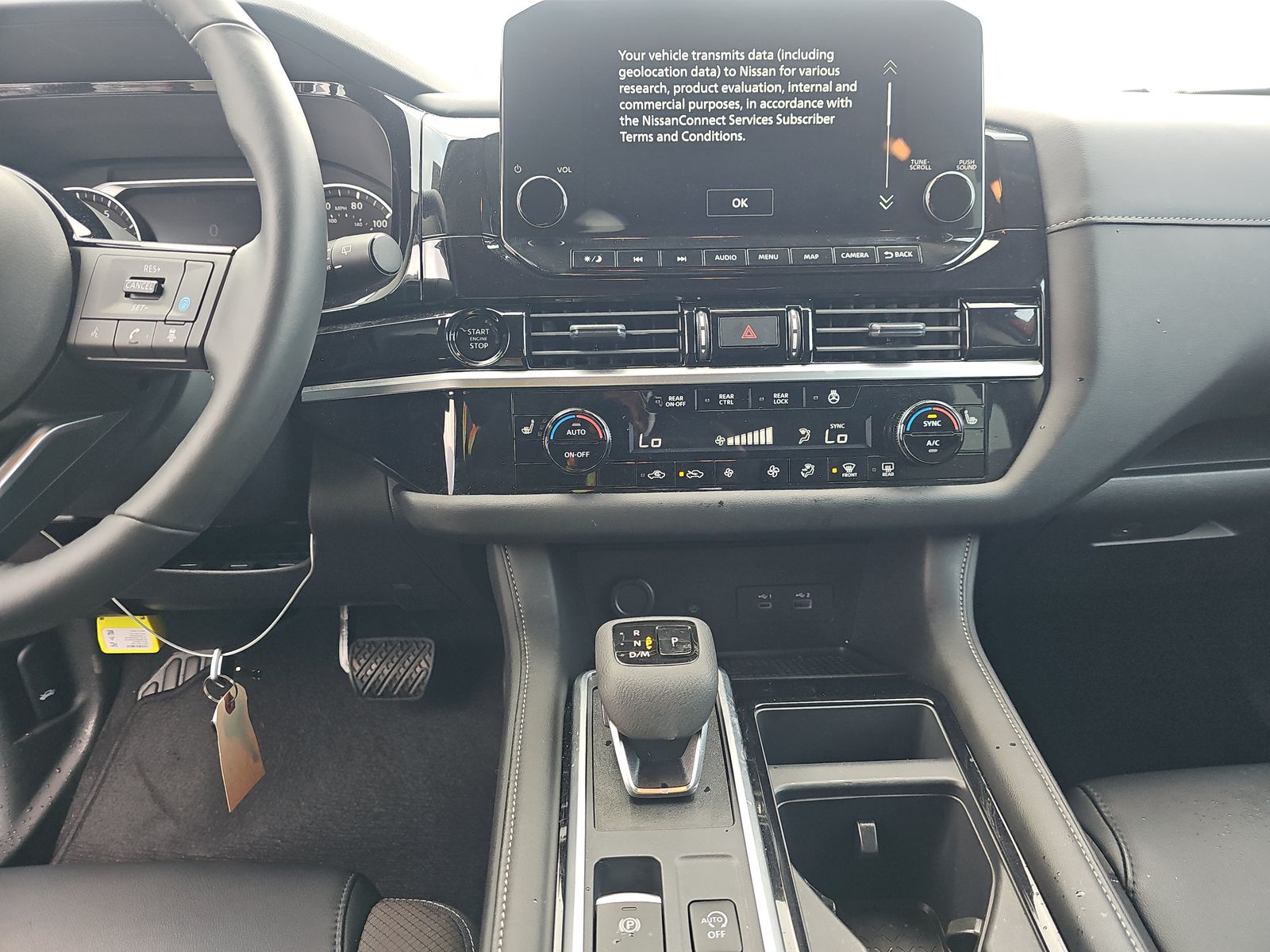 2025 Nissan Pathfinder SL AWD