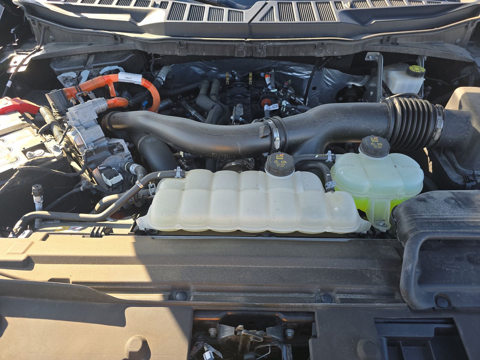 2024 Ford F-150 Hybrid Lariat AWD