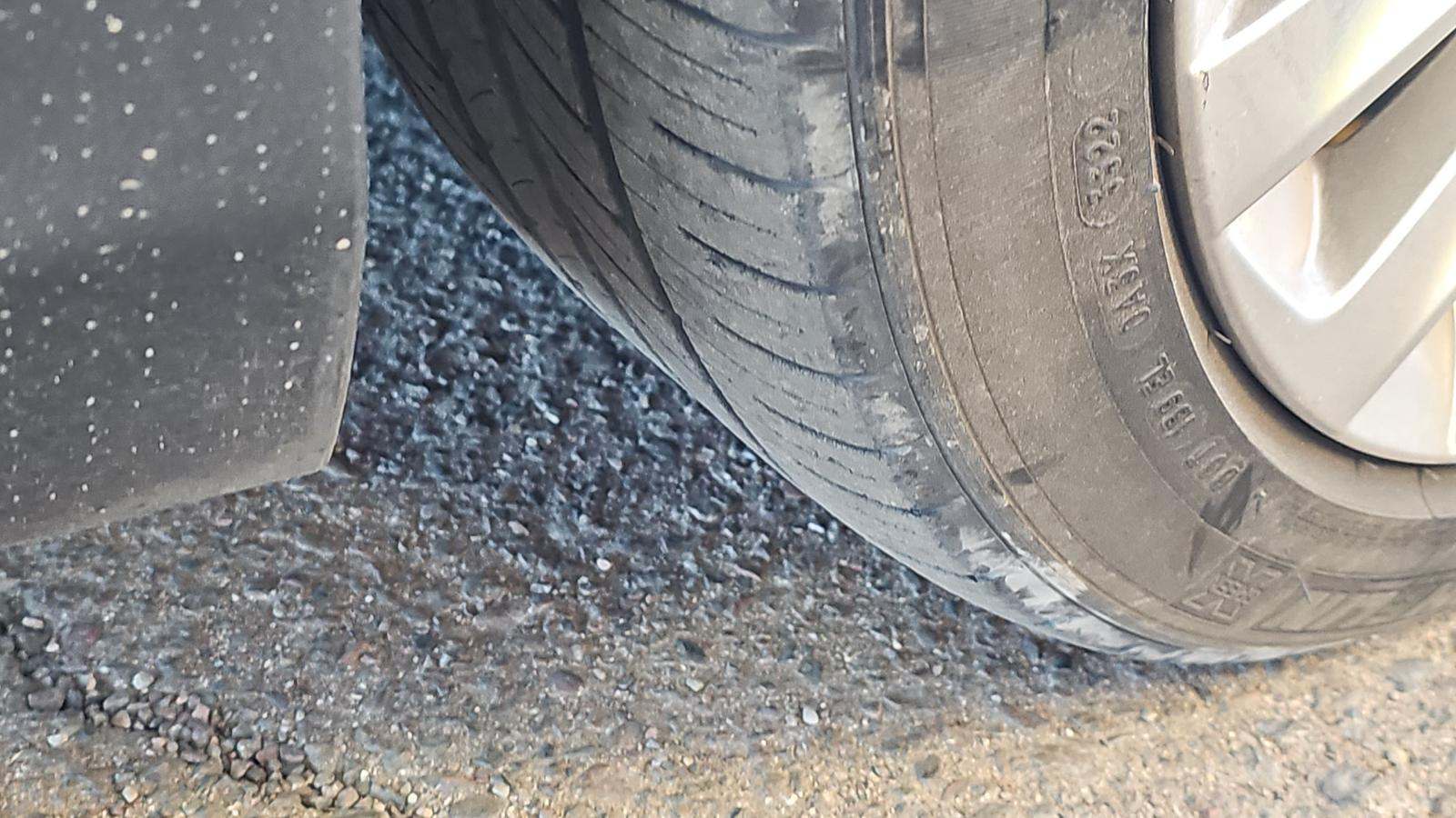 2022 Lexus ES ES 300h Luxury FWD