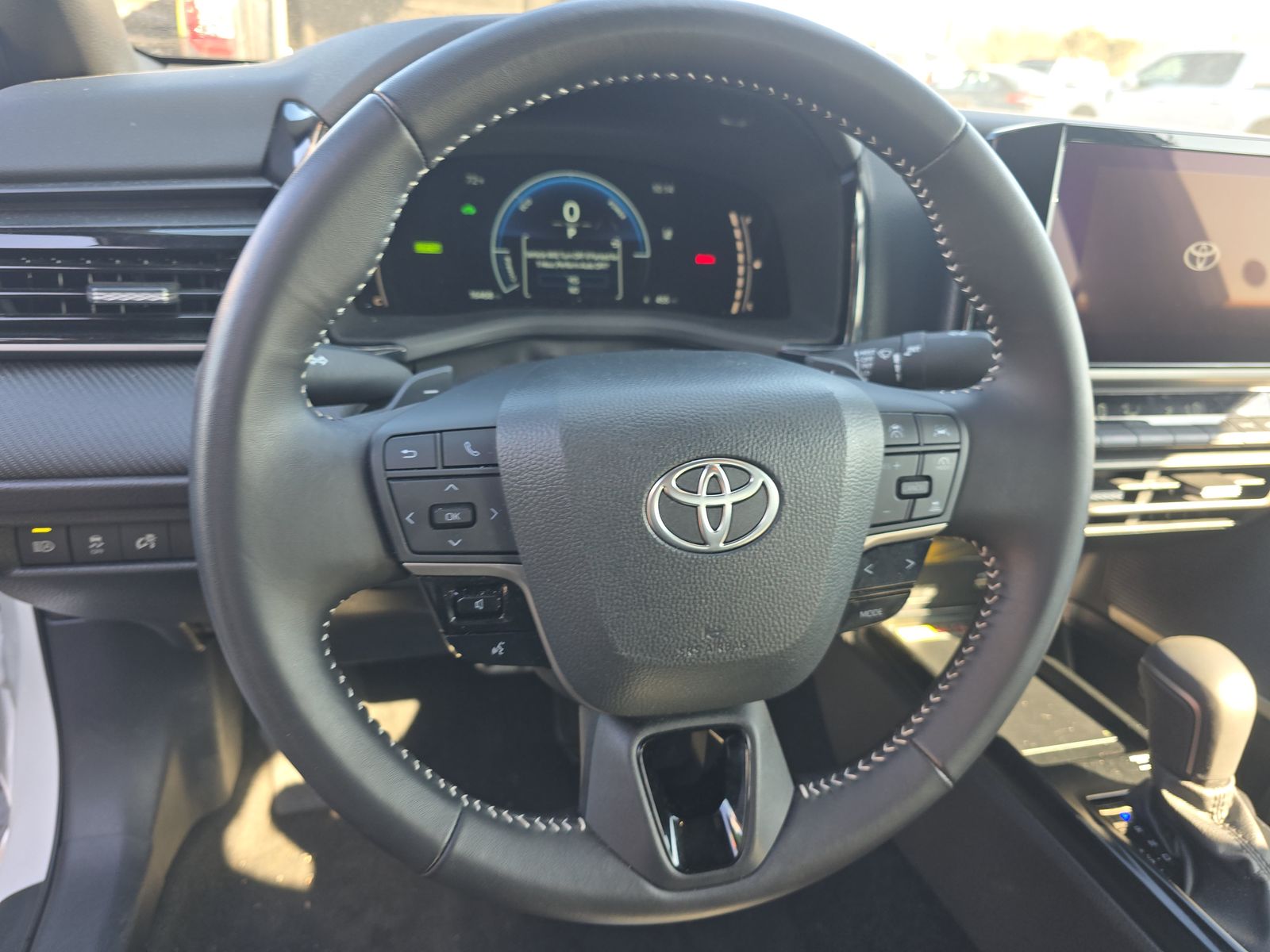 2025 Toyota Camry SE FWD