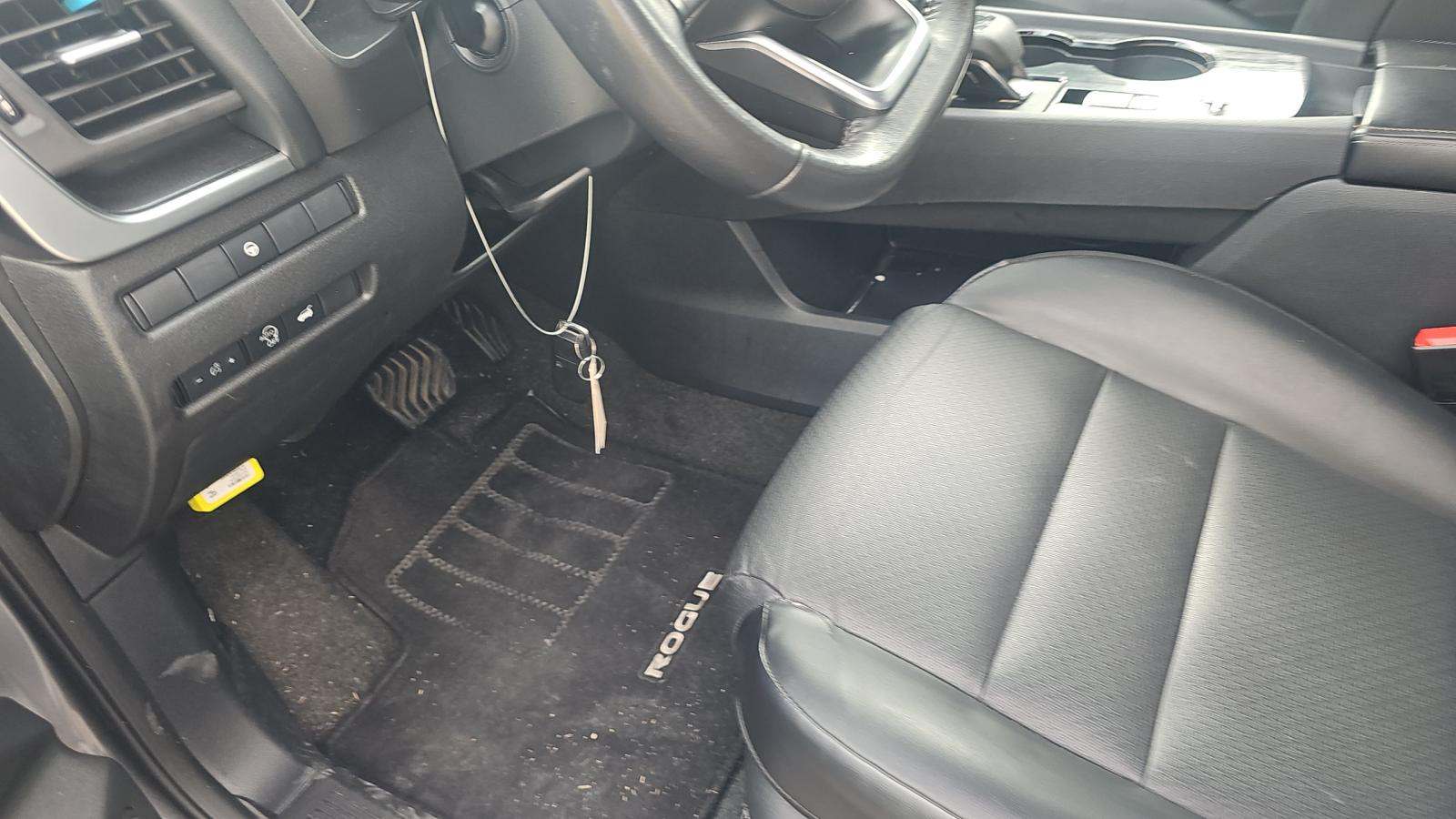 2024 Nissan Rogue SV FWD