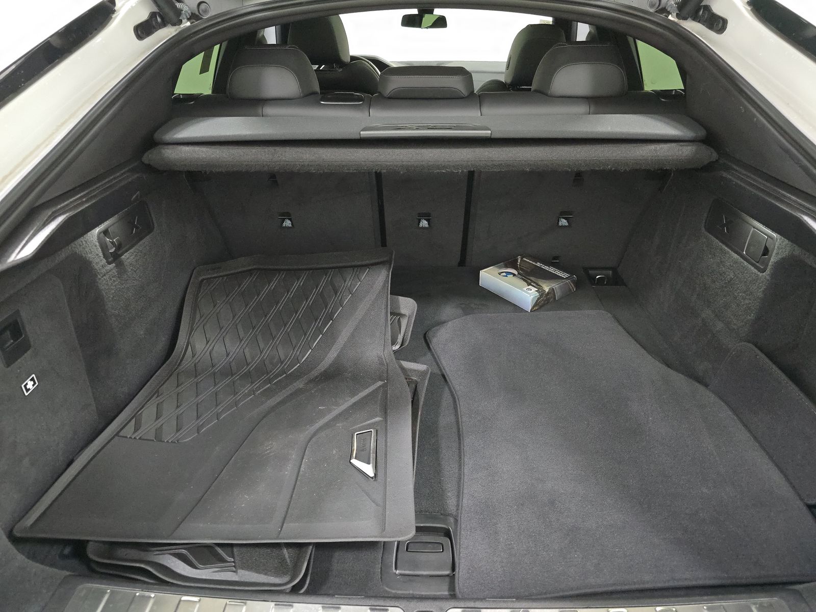 2023 BMW X6 xDrive40i AWD