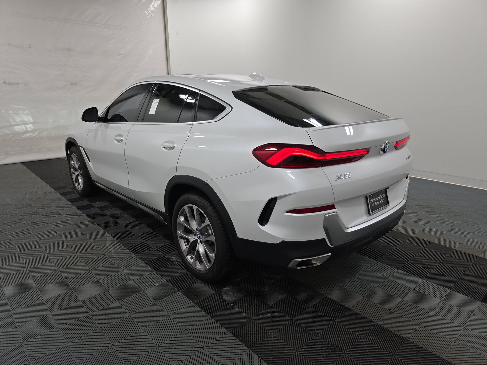 2023 BMW X6 xDrive40i AWD