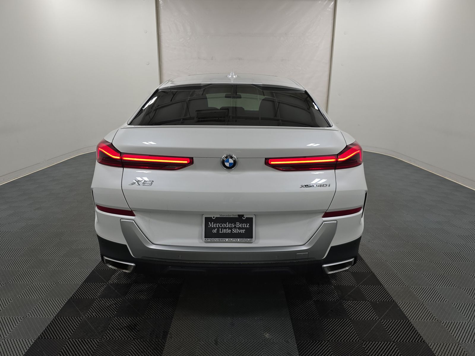 2023 BMW X6 xDrive40i AWD