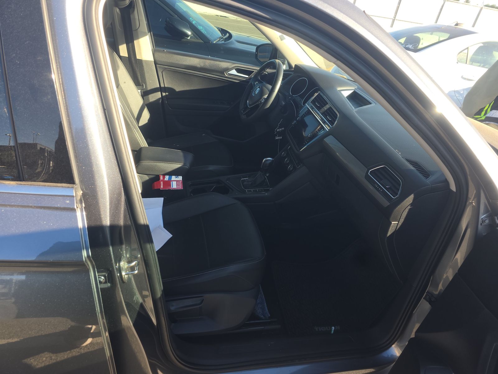 2021 Volkswagen Tiguan 2.0T SE FWD