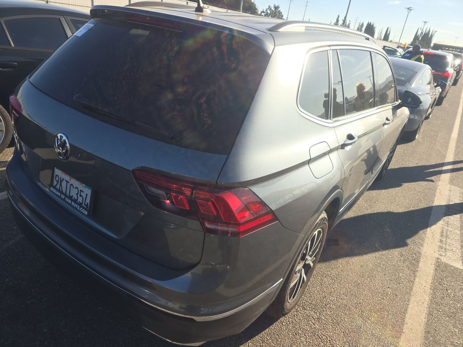 2021 Volkswagen Tiguan 2.0T SE FWD