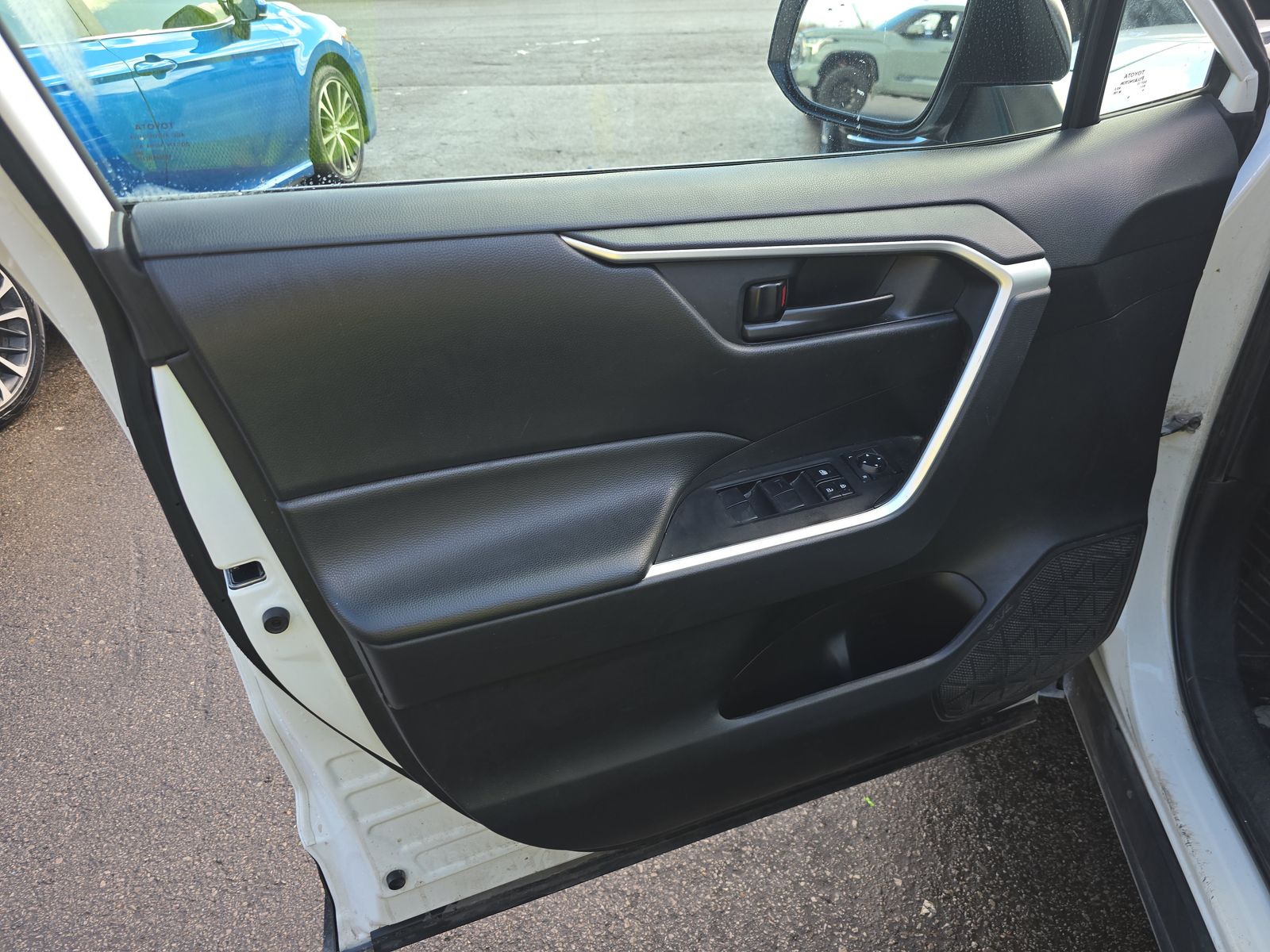 2024 Toyota RAV4 LE AWD