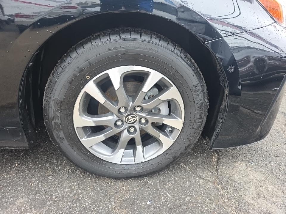 2021 Toyota Prius Limited FWD