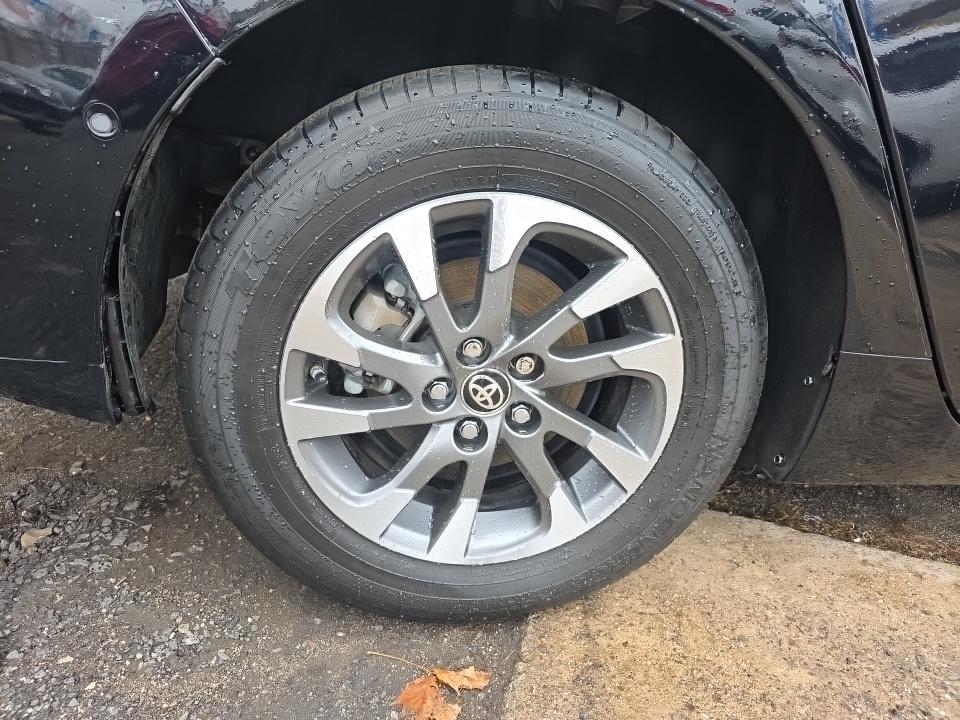 2021 Toyota Prius Limited FWD