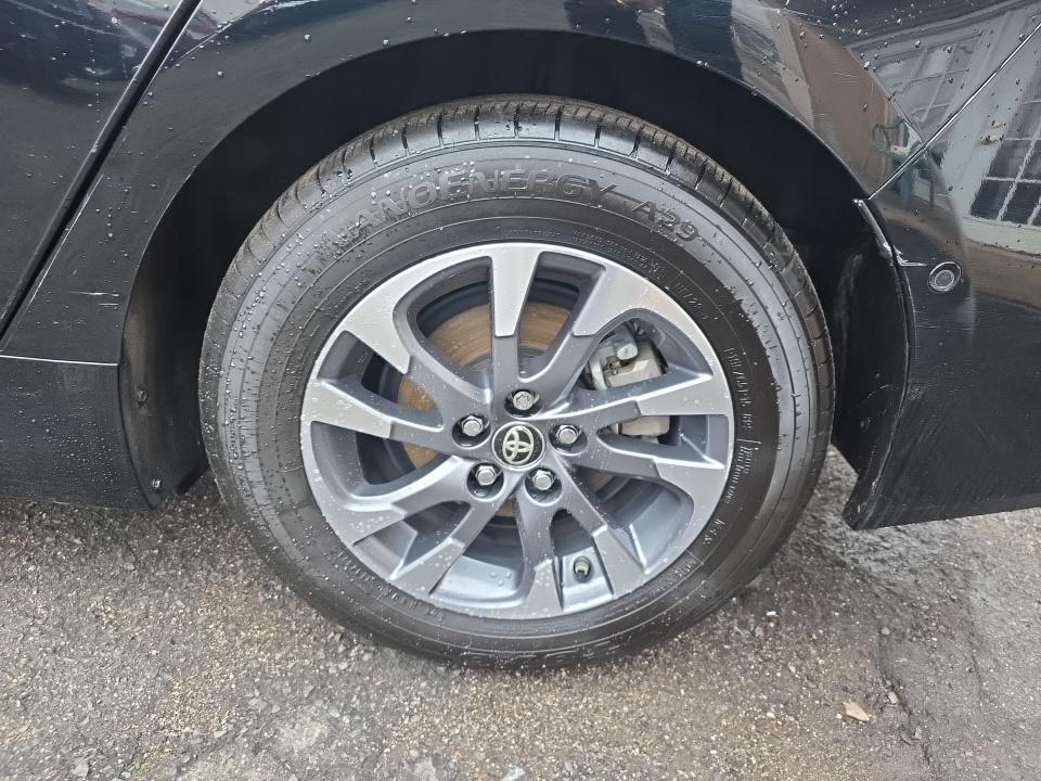 2021 Toyota Prius Limited FWD