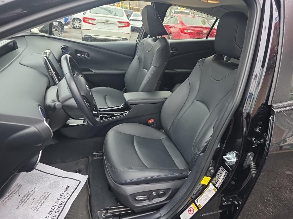 2021 Toyota Prius Limited FWD