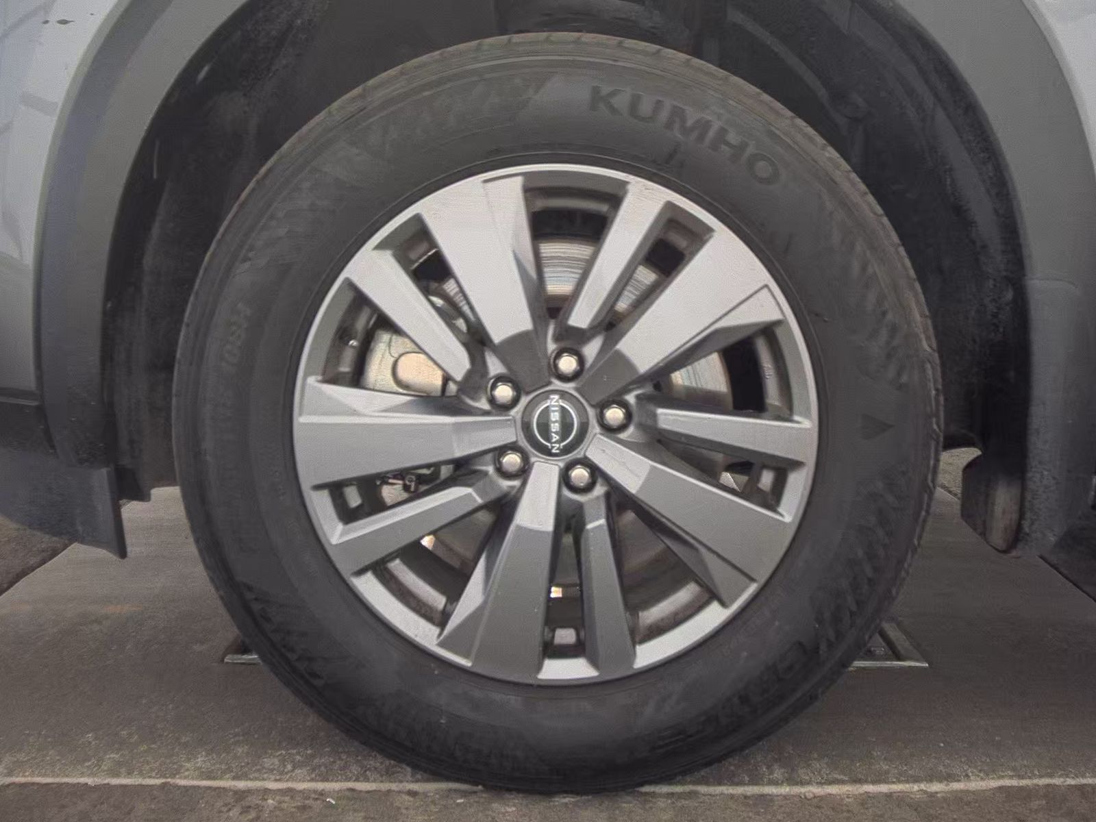 2024 Nissan Pathfinder S FWD