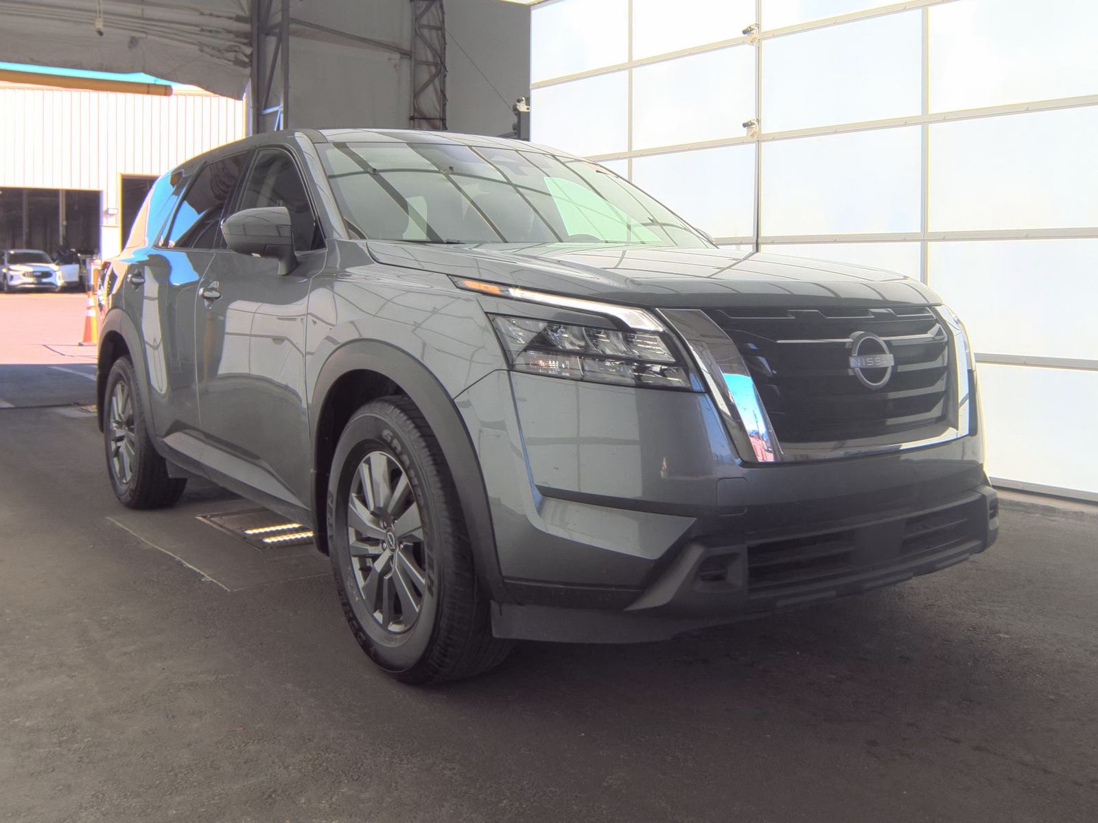 2024 Nissan Pathfinder S FWD