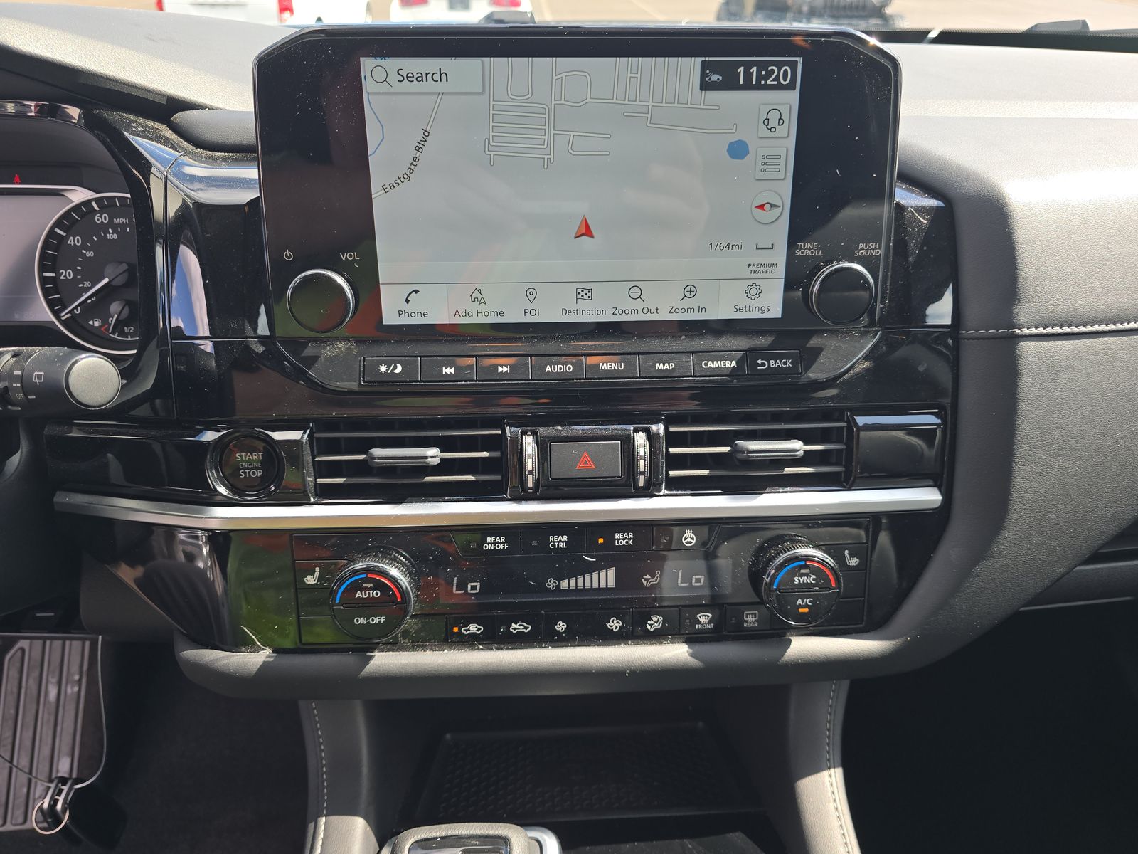 2025 Nissan Pathfinder SL FWD