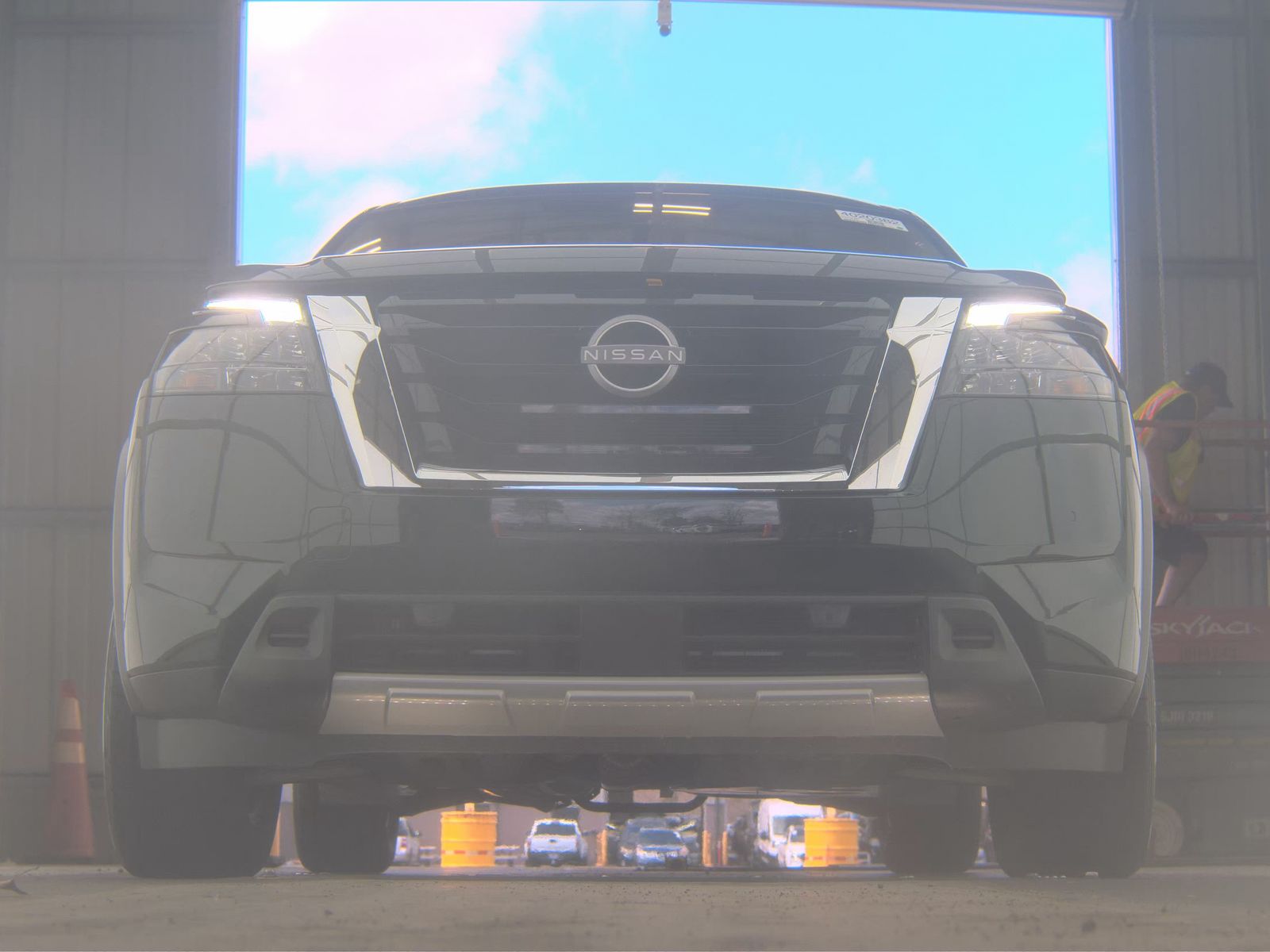 2025 Nissan Pathfinder SL FWD