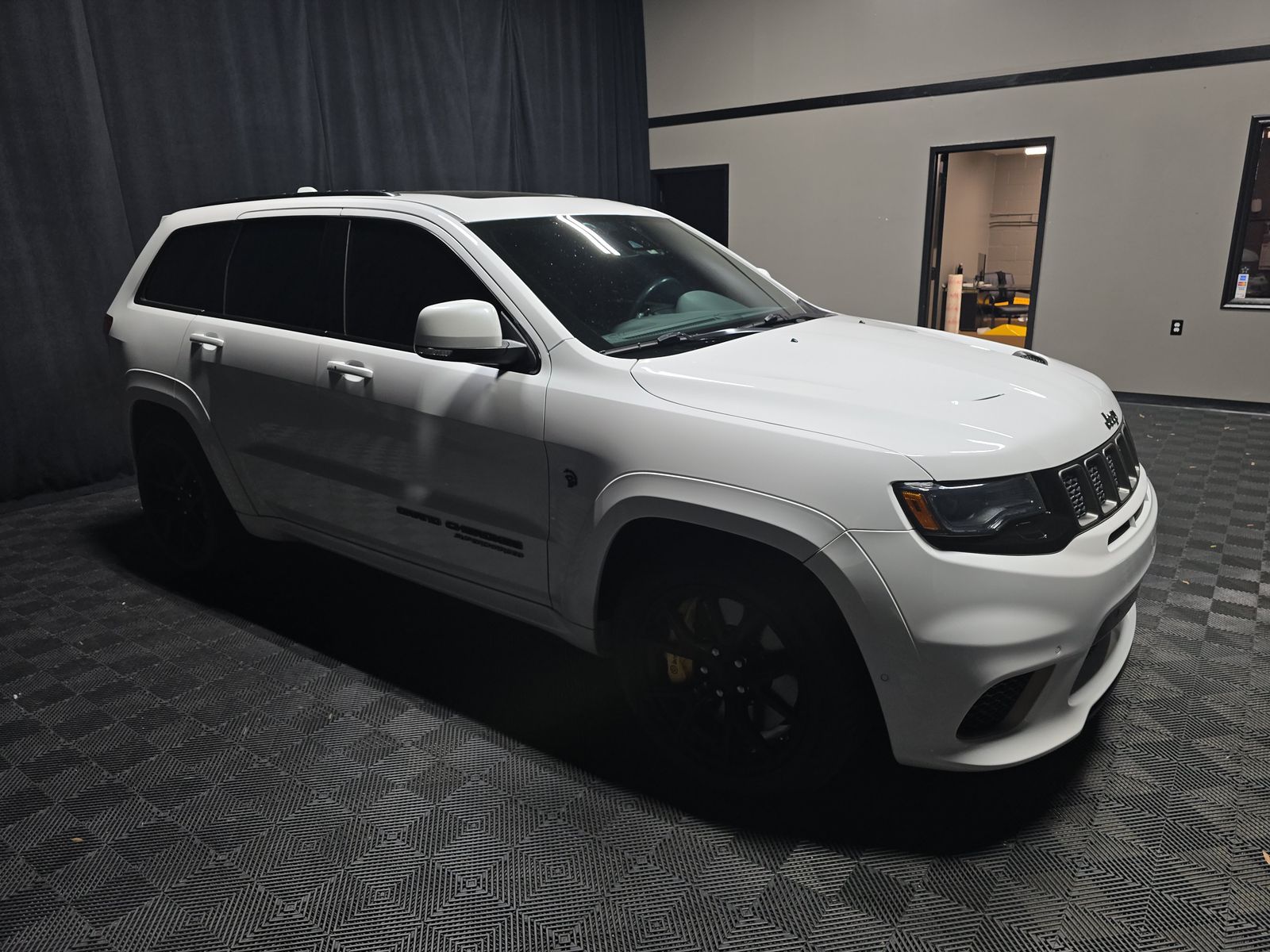 JEEP TRACKHAWK - 4