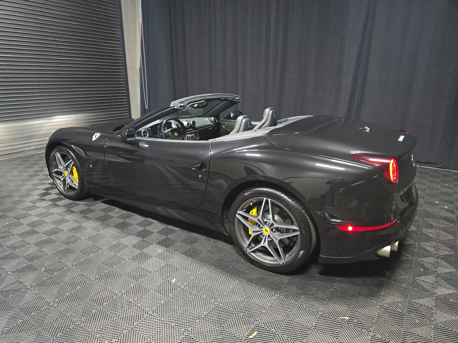 2015 Ferrari California T RWD