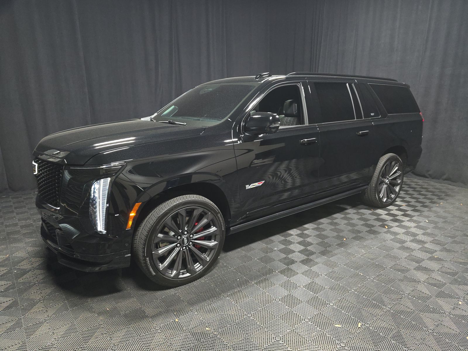 2025 Cadillac Escalade ESV V-Series AWD