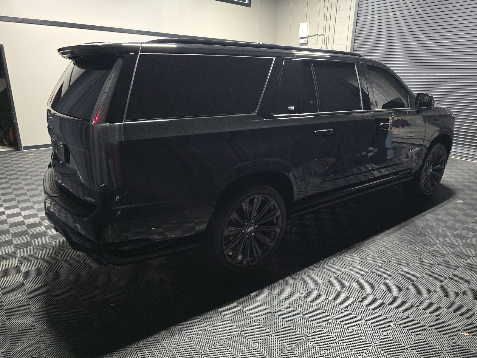 2025 Cadillac Escalade ESV V-Series AWD