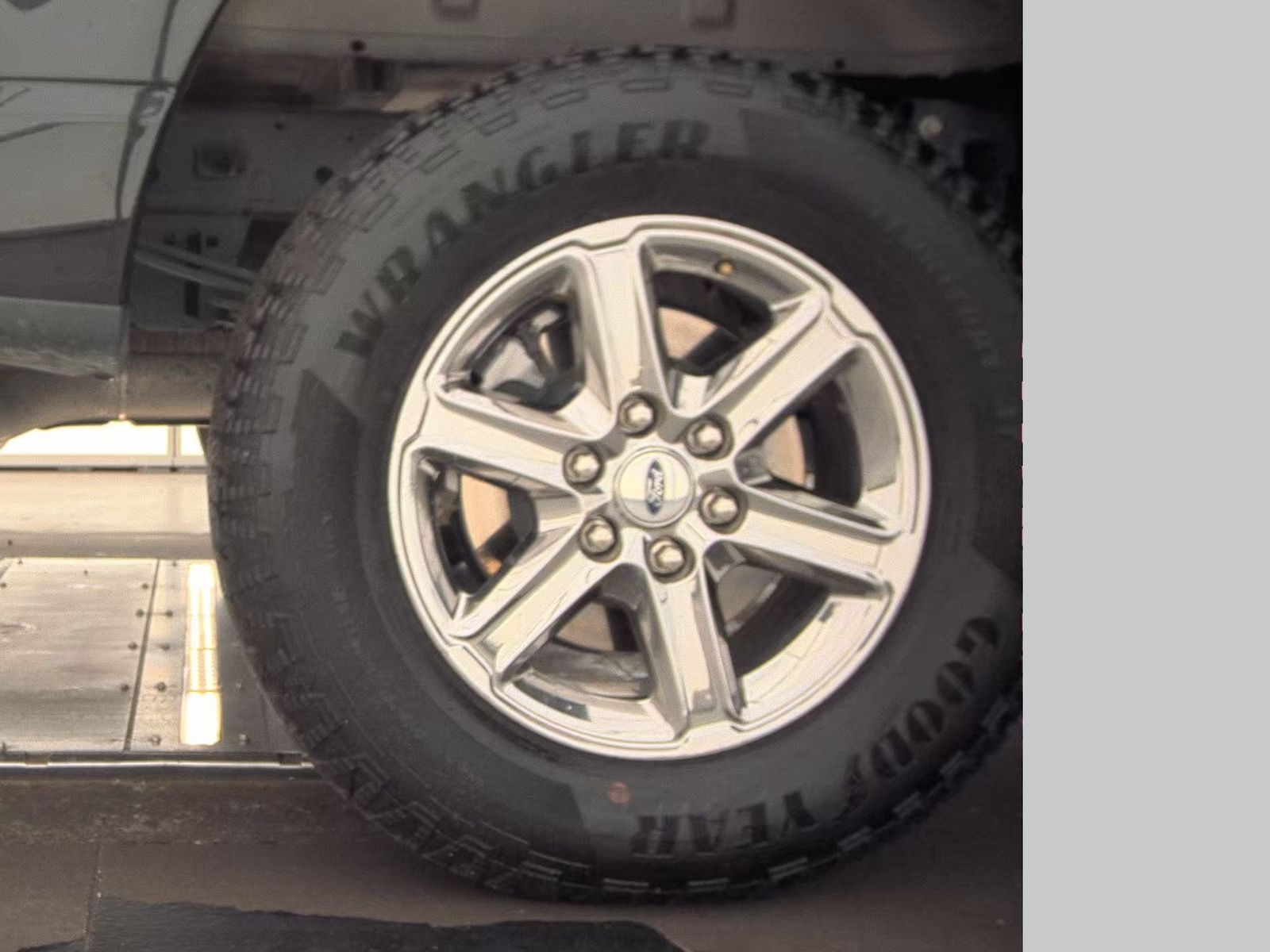 2025 Ford F-150 Hybrid XLT AWD