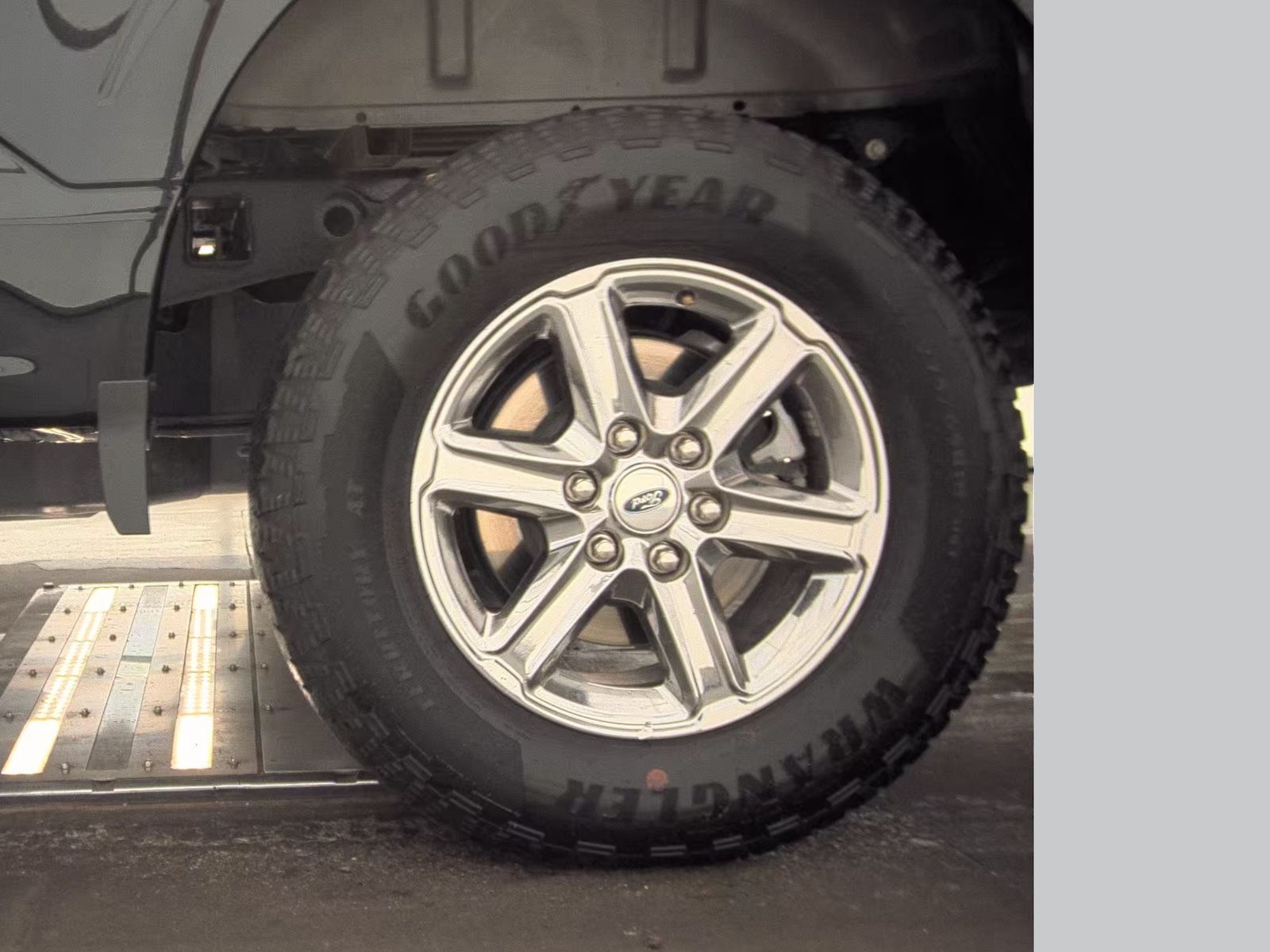 2025 Ford F-150 Hybrid XLT AWD