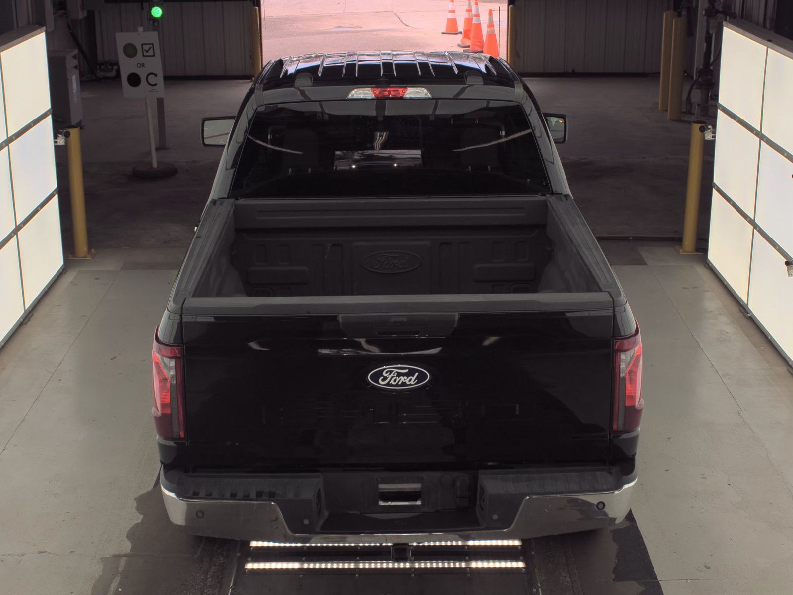 2025 Ford F-150 Hybrid XLT AWD