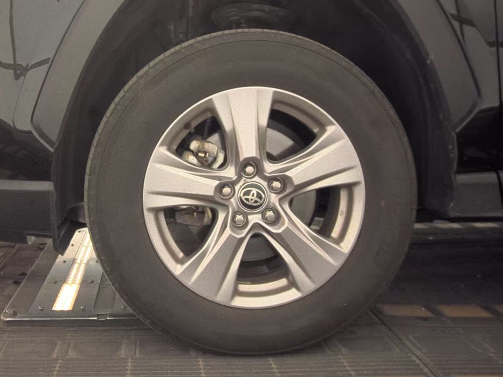 2025 Toyota RAV4 Hybrid XLE AWD