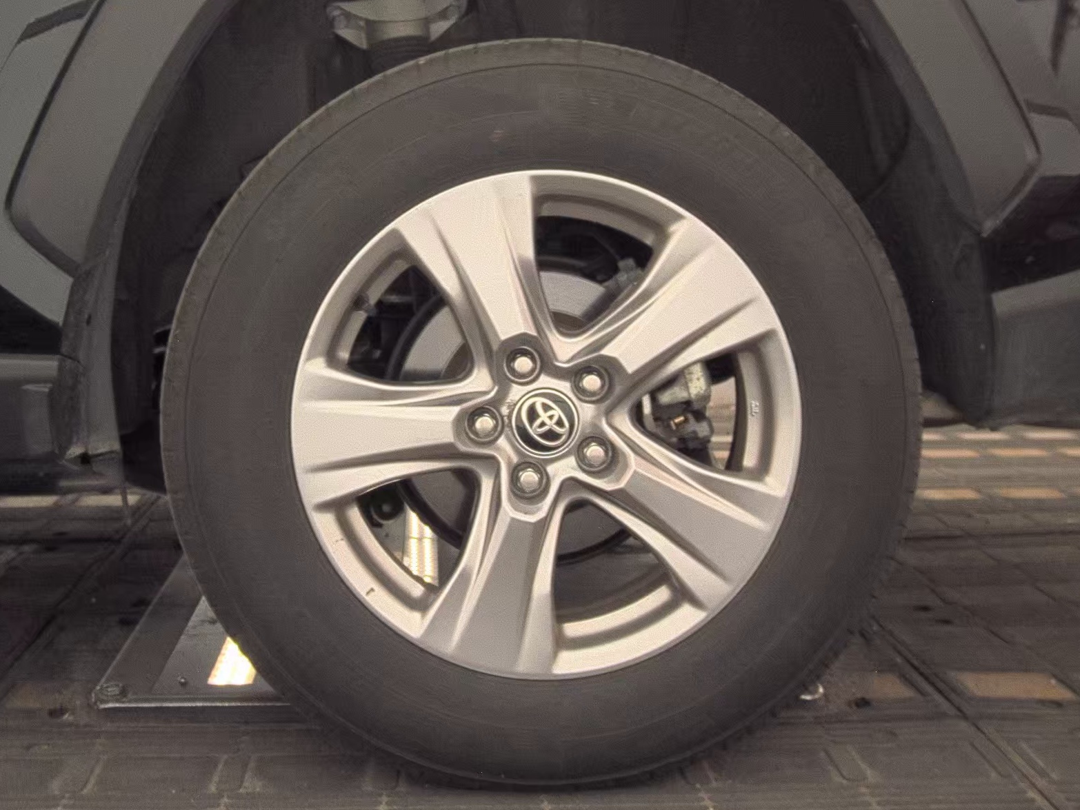 2025 Toyota RAV4 Hybrid XLE AWD