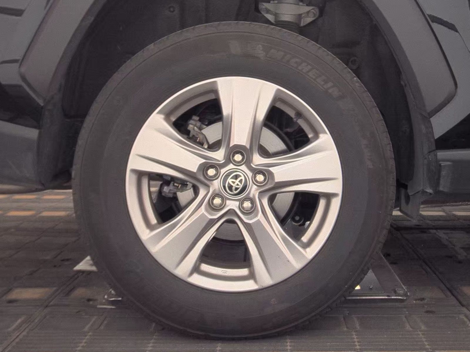 2025 Toyota RAV4 Hybrid XLE AWD