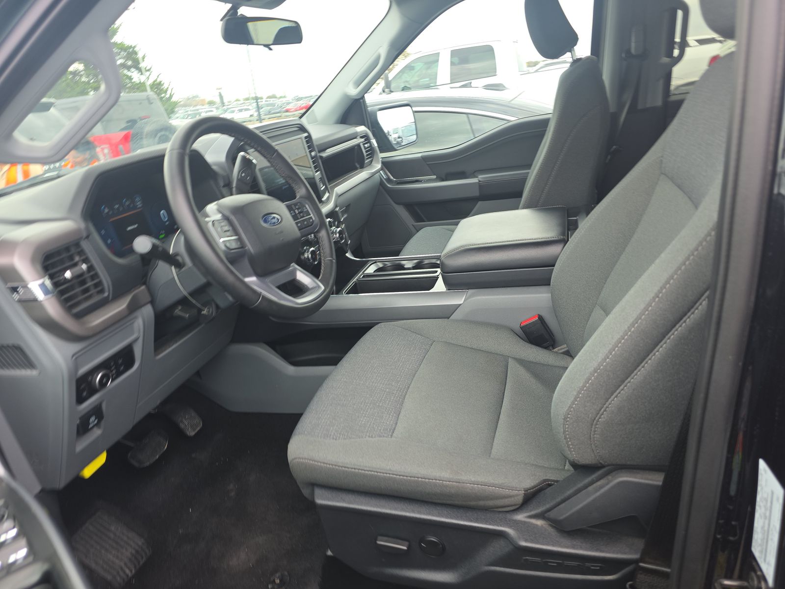 2025 Ford F-150 Hybrid XLT AWD