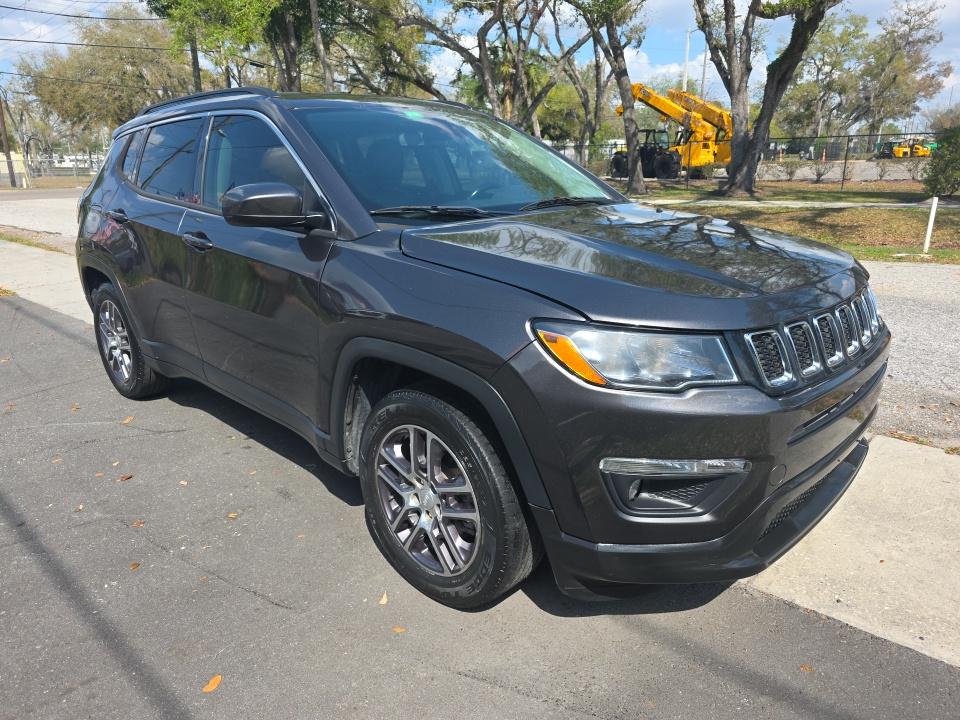 JEEP LATITUDE - 4
