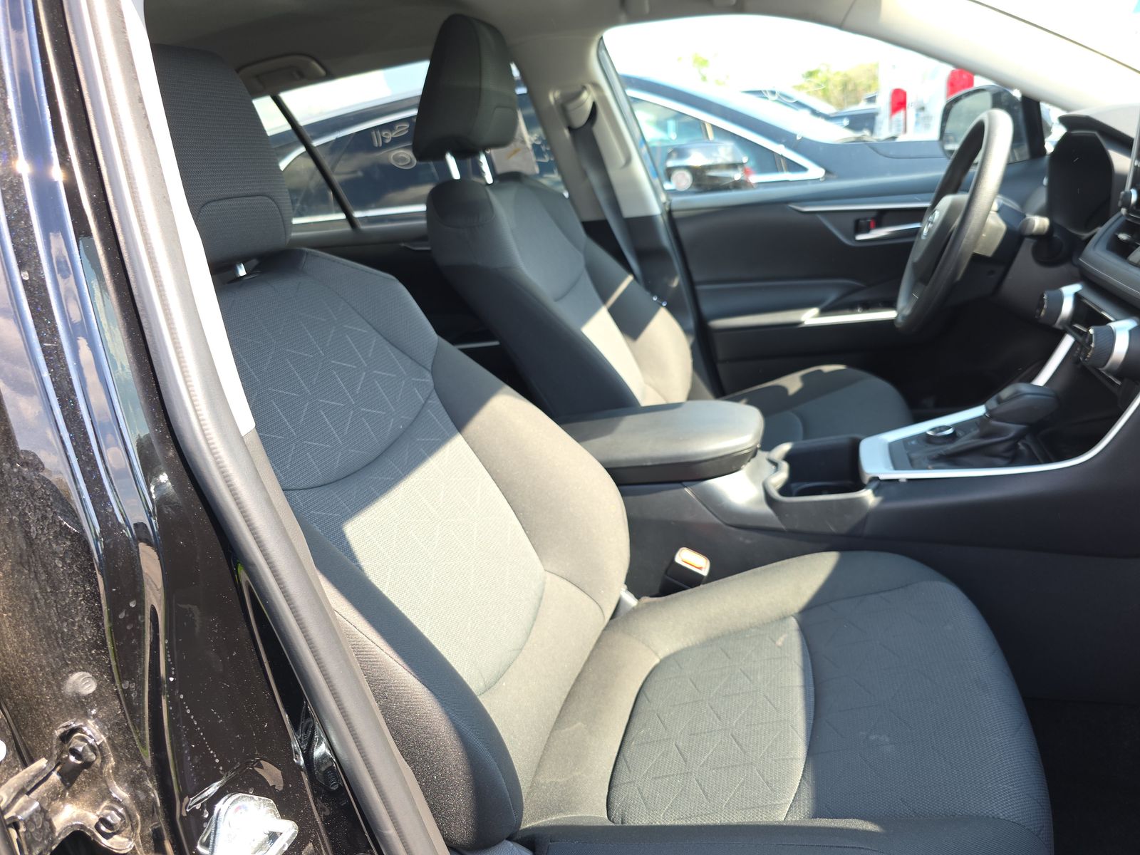 2025 Toyota RAV4 Hybrid XLE AWD