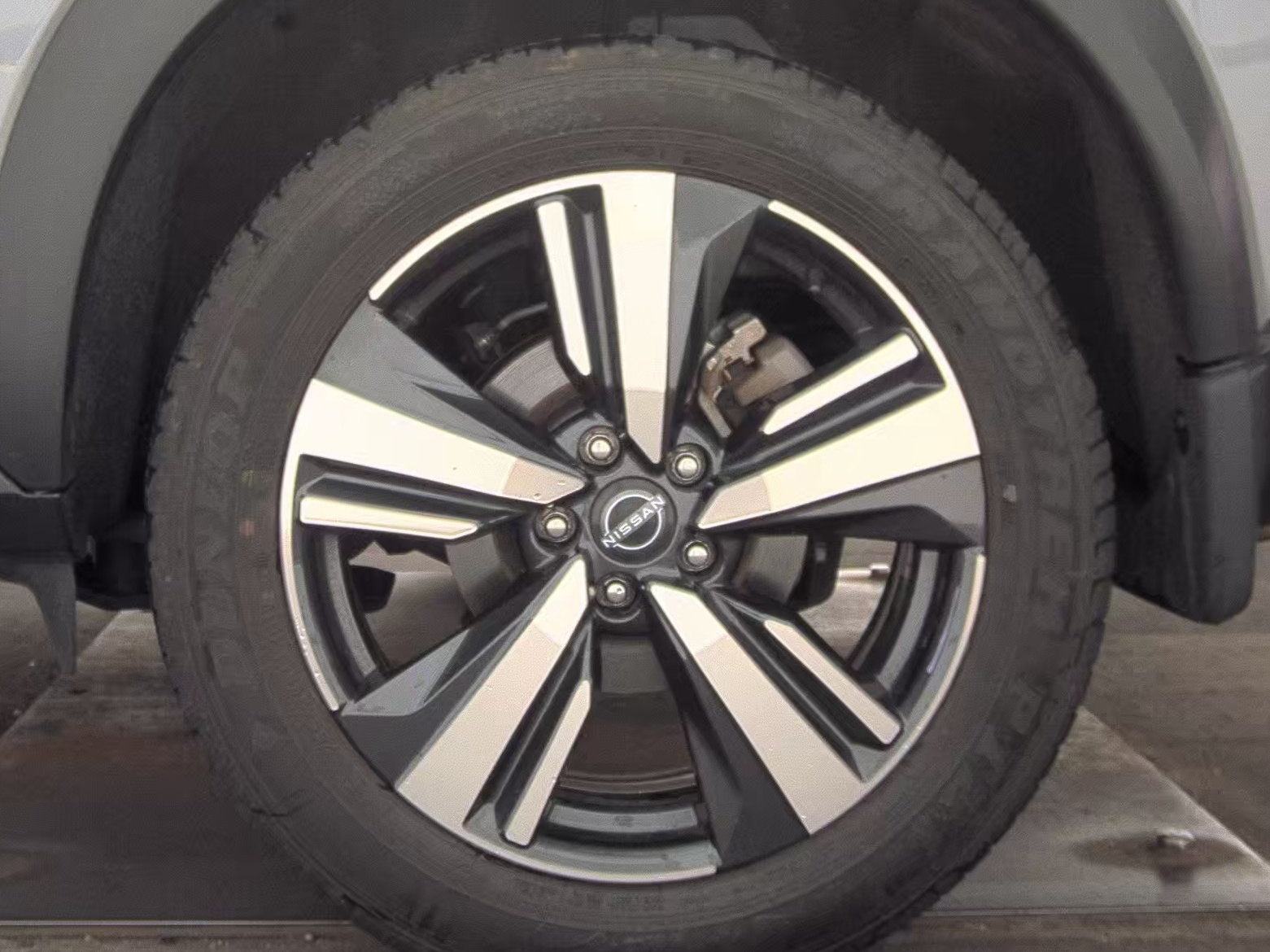 2025 Nissan Rogue SL AWD