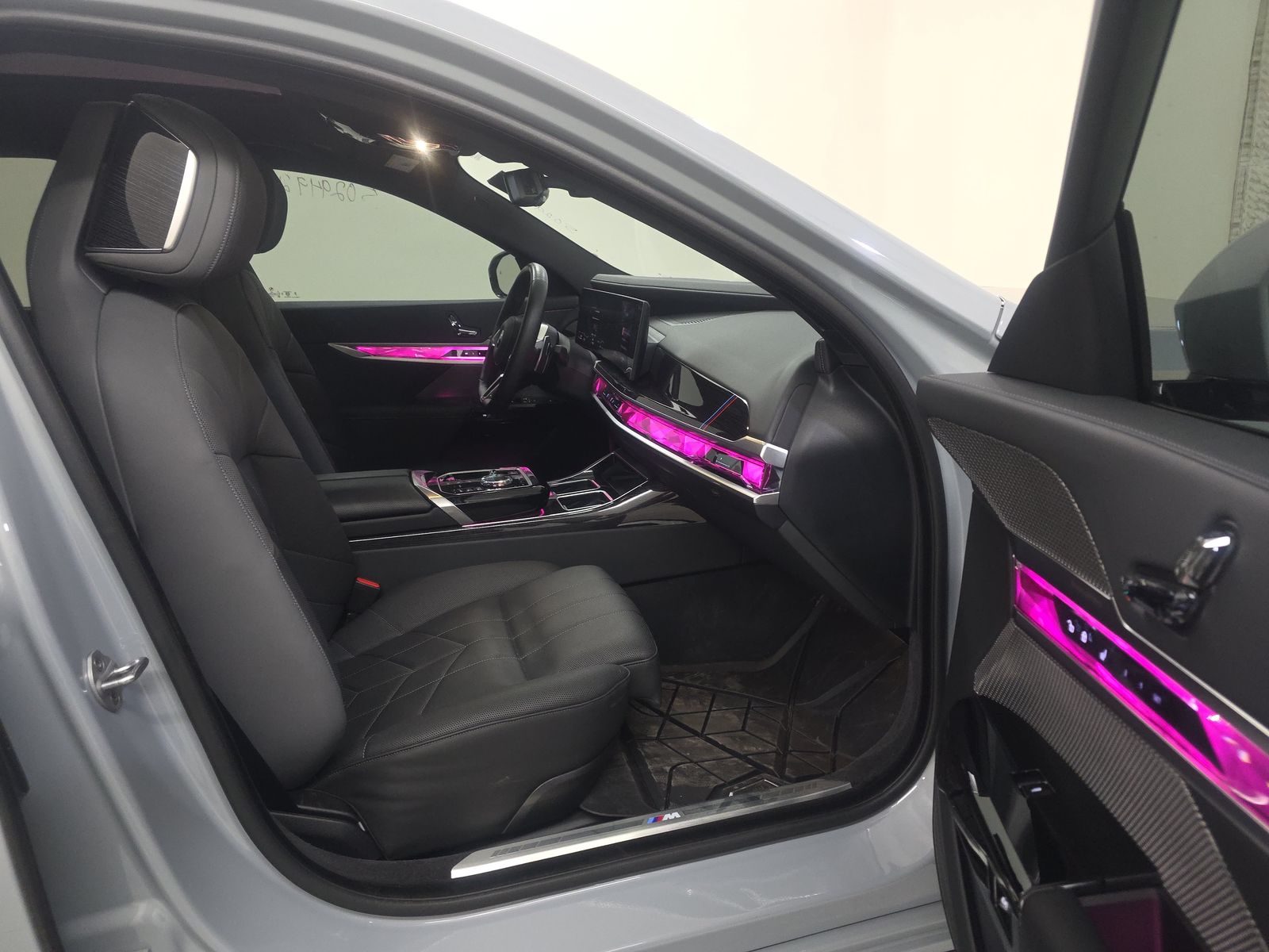 2025 BMW 7 Series 760i xDrive AWD