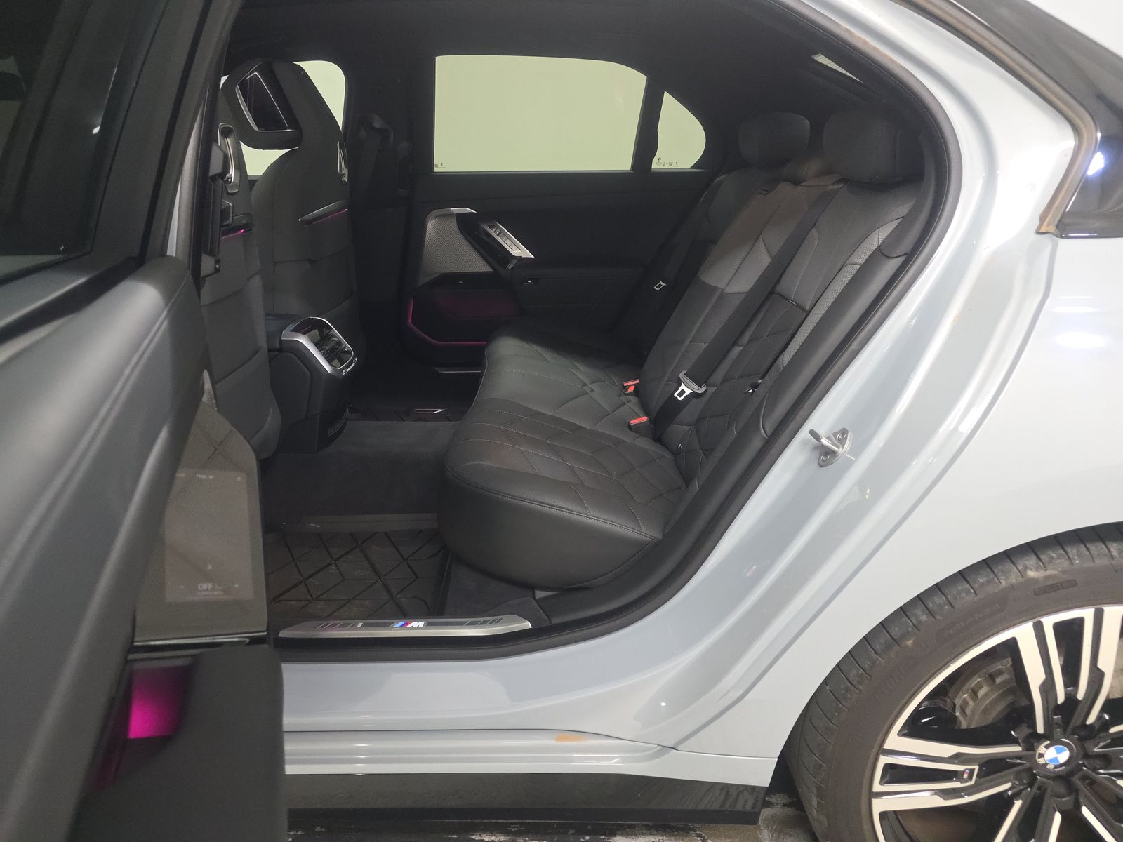 2025 BMW 7 Series 760i xDrive AWD