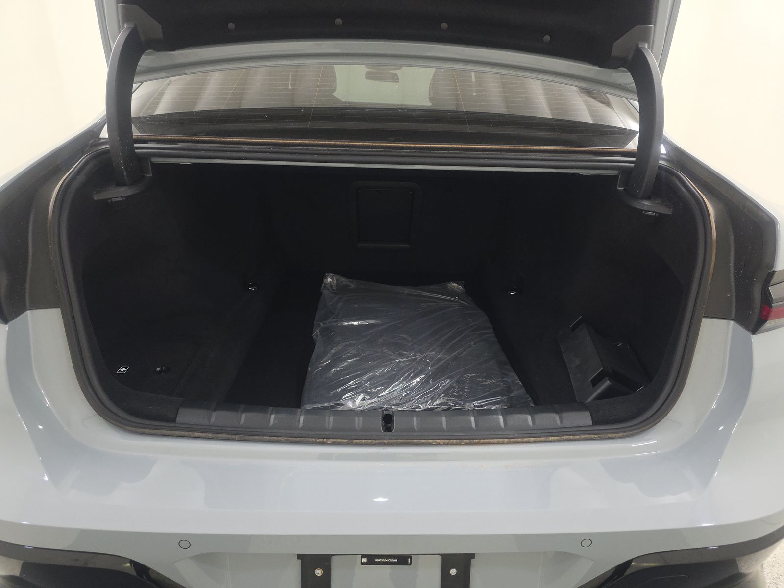 2025 BMW 7 Series 760i xDrive AWD