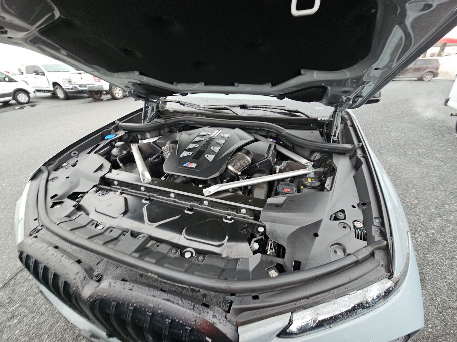 2024 BMW X7 M60i AWD