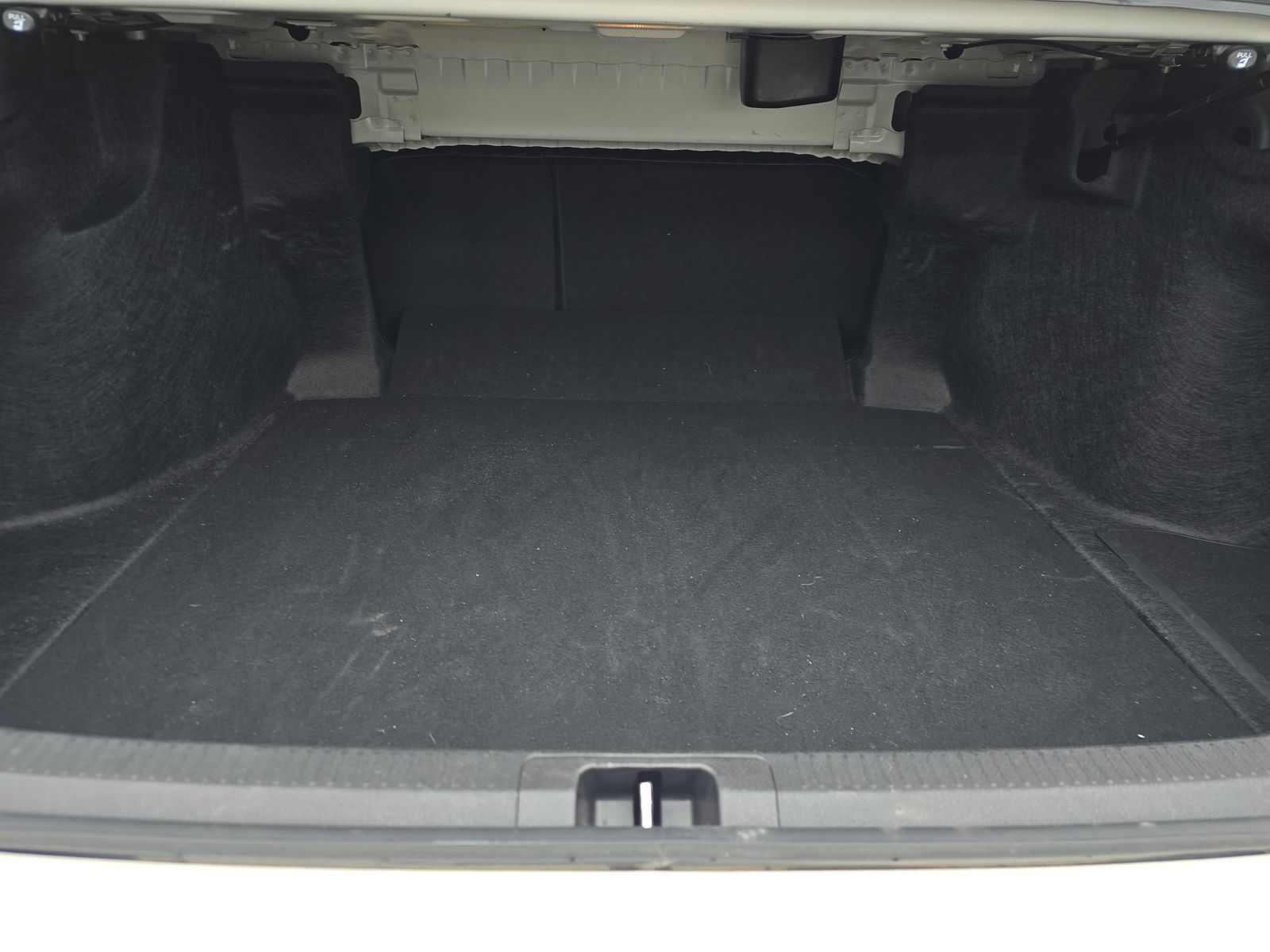 2025 Toyota Camry LE FWD