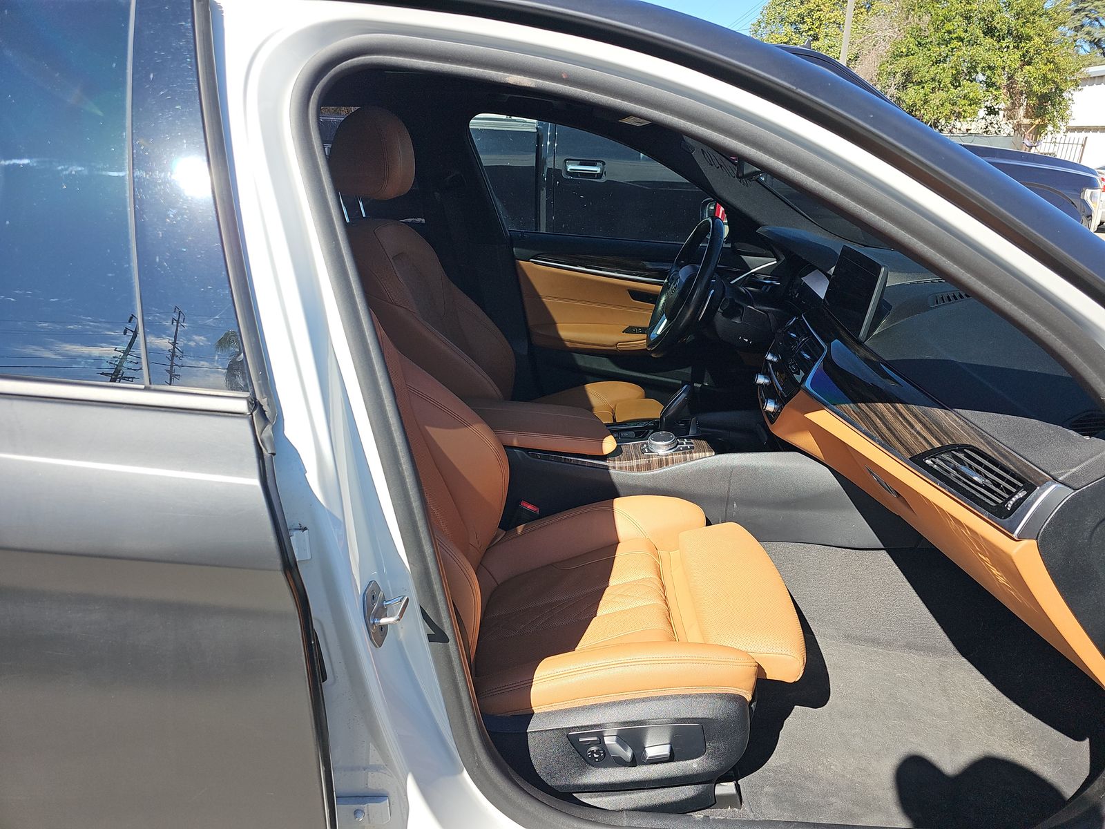 2021 BMW 5 Series 530e RWD