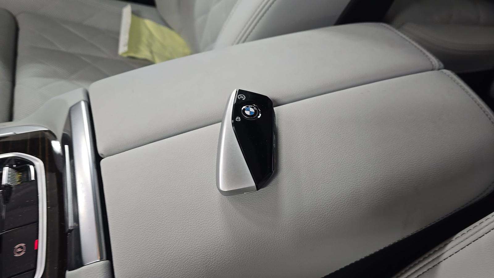 2025 BMW X7 xDrive40i AWD