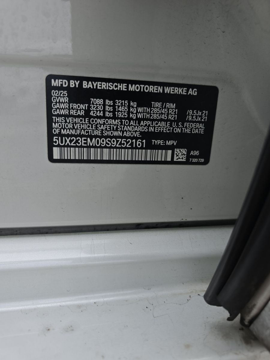 2025 BMW X7 xDrive40i AWD